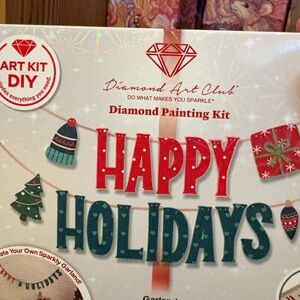Diamond Art Club Happy Holidays Garland Kit - Red & Green